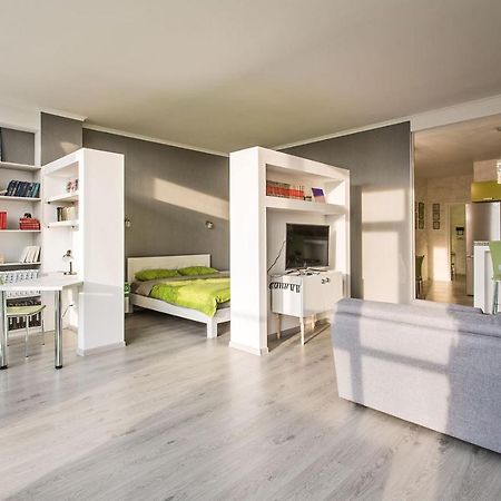 Gagarin Plaza Apartment 70 Square Metres On 12Th Floor Odessa Eksteriør bilde