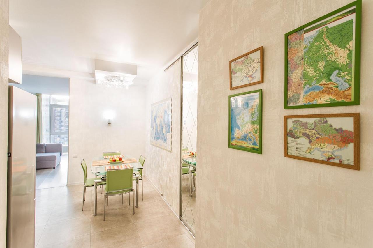 Gagarin Plaza Apartment 70 Square Metres On 12Th Floor Odessa Eksteriør bilde