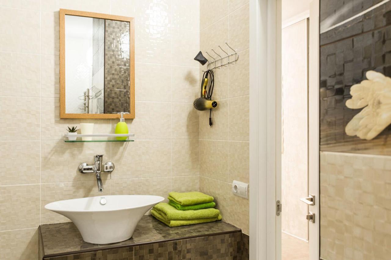 Gagarin Plaza Apartment 70 Square Metres On 12Th Floor Odessa Eksteriør bilde